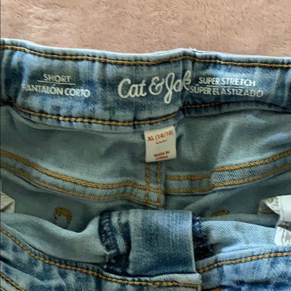 🌞3/$20 Cat & Jack Cutoff Shorts - Picture 3 of 6